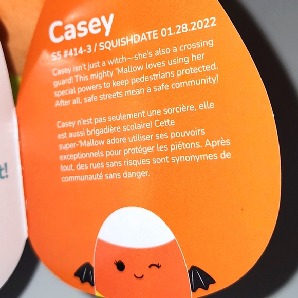 🎃 CASEY 🍬 Candy Corn Bat Halloween 2023 Original Squishmallow by Kelly Toy NWT - Picture 3 of 8